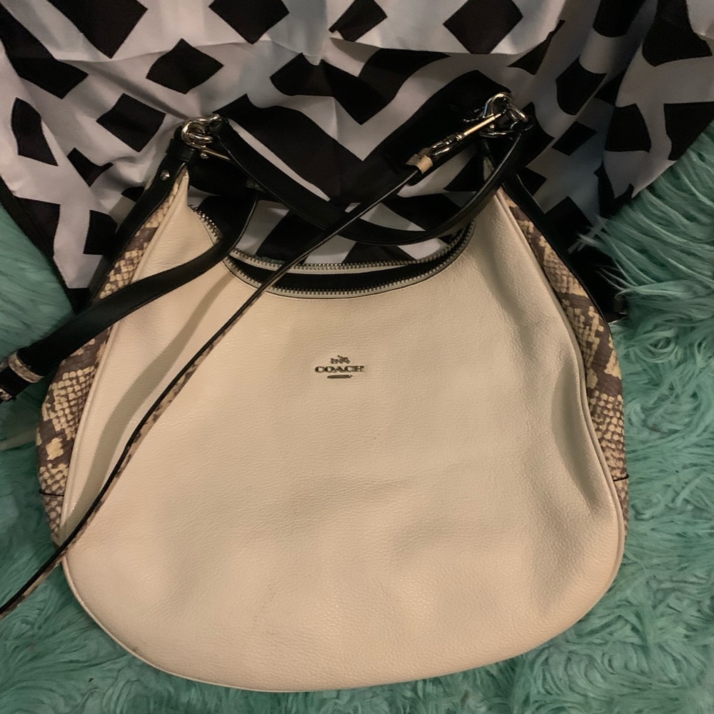 Coach Hobo Bag Mint Black White Snake - Picture 11 of 11
